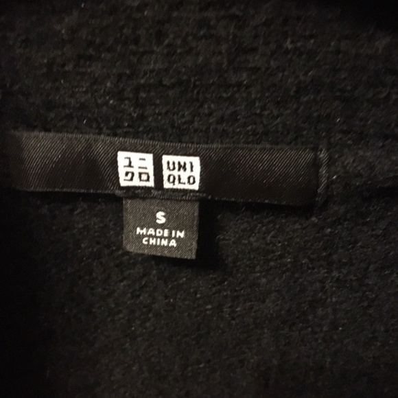Uniqlo Black Shawl Cardigan in Small - Picture 2 of 2